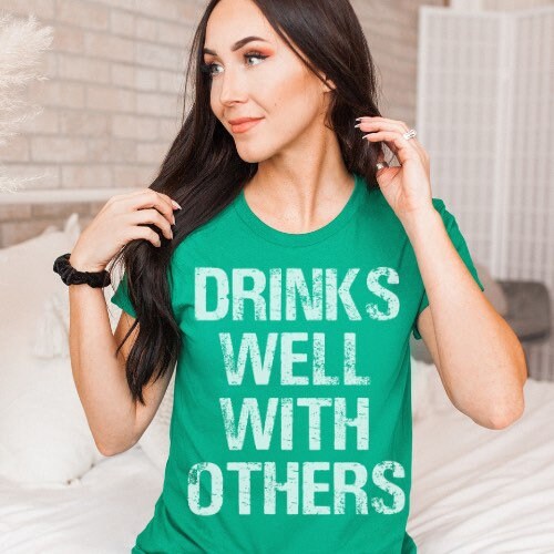 Drinks Well With Others Shirt, Distressed St Patricks Day Shirt, Irish Pub Shirt, St Pattys Day Tee, Alcohol T Shirt, Drinking Shirts